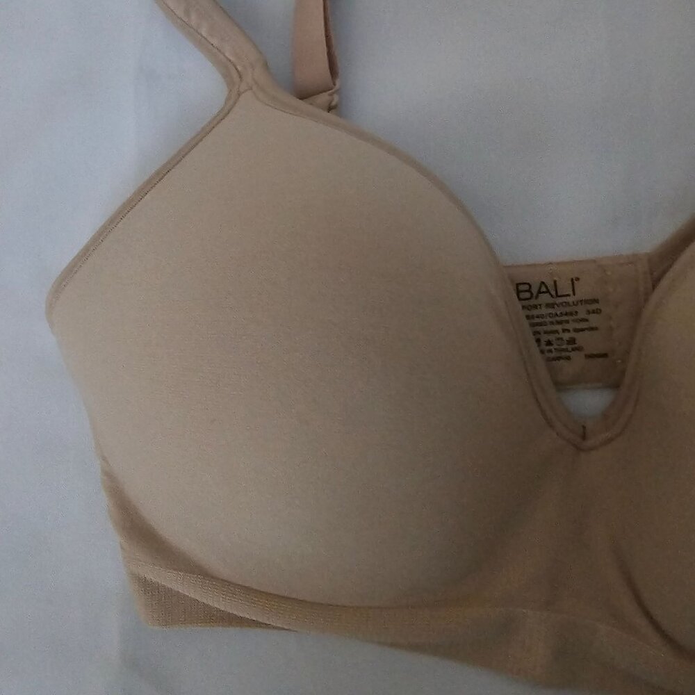 BALI Comfort Revolution Nude Full-Coverage Wirefree, Seamless Bra Size 34D, NWT - Picture 6 of 10